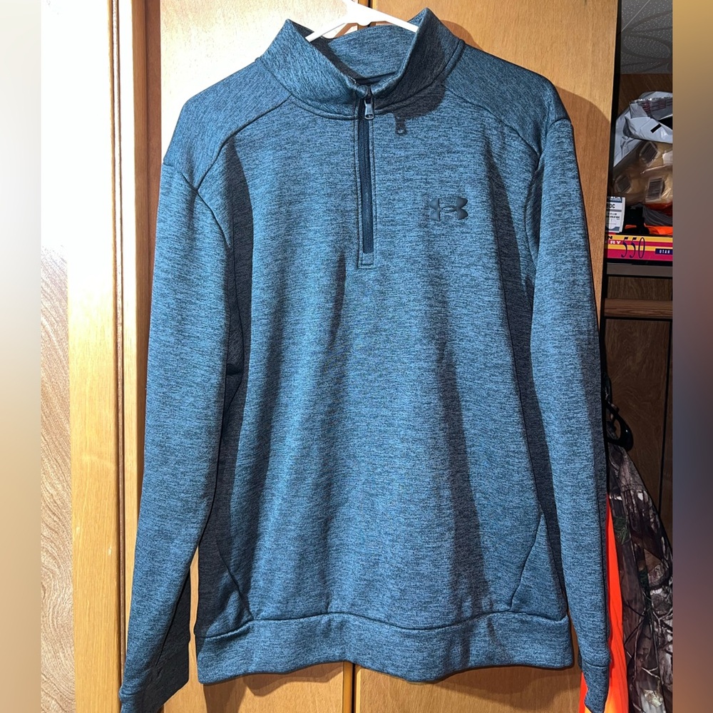 Under Armour 1/4 zip long sleeve shirt